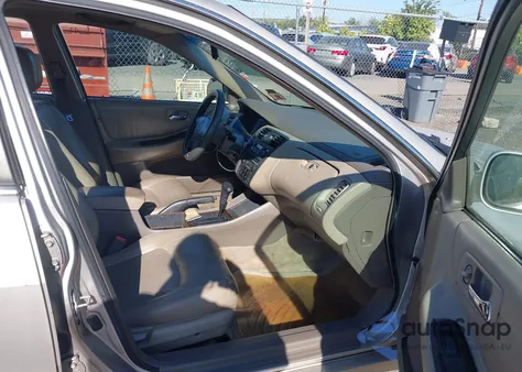 1998 Honda Accord Ex V6 из США, поврежденный, VIN 1HGCG1654WA010469